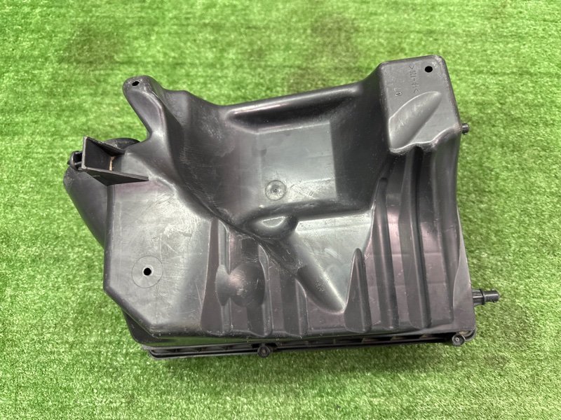 Корпус воздушного фильтра Opel Astra H