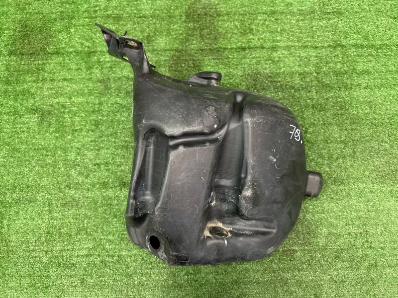 Бачок стеклоомывателя Peugeot 307