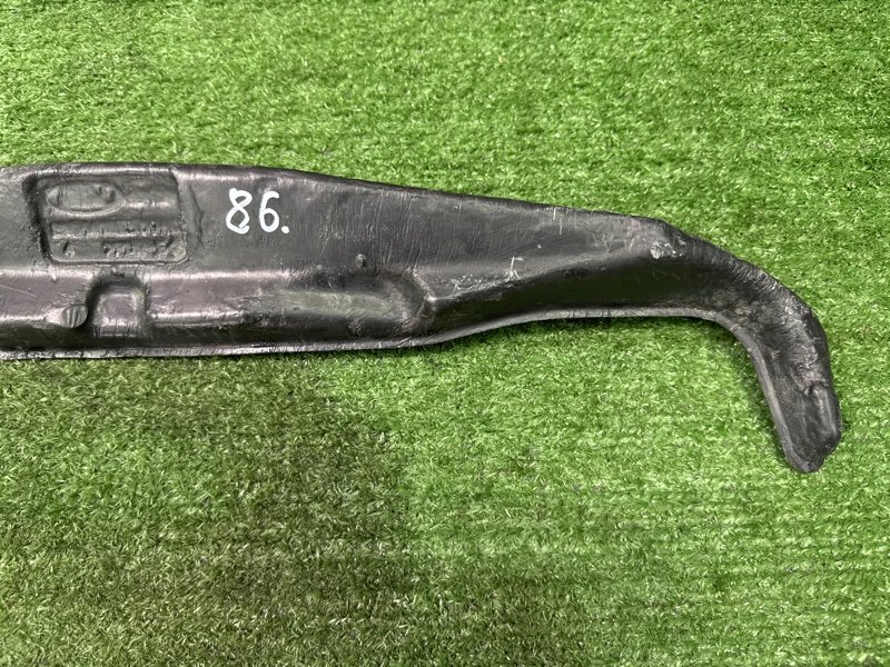 Пыльник крыла Ford Fiesta