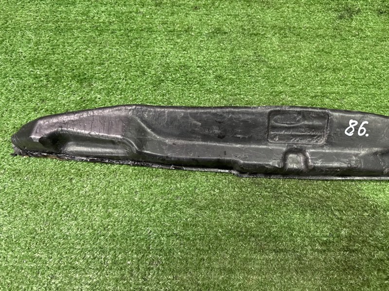 Пыльник крыла Ford Fiesta