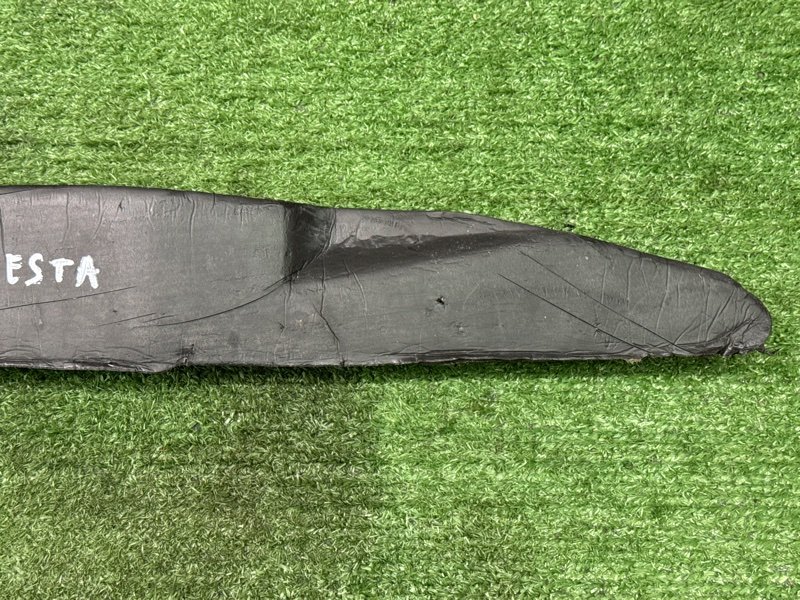 Пыльник крыла Ford Fiesta