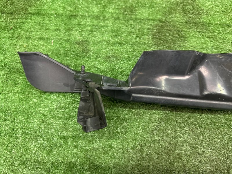 Пыльник крыла Honda Civic 4D