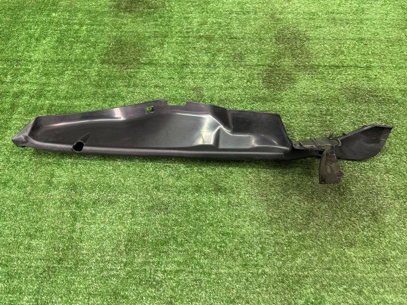 Пыльник крыла Honda Civic 4D