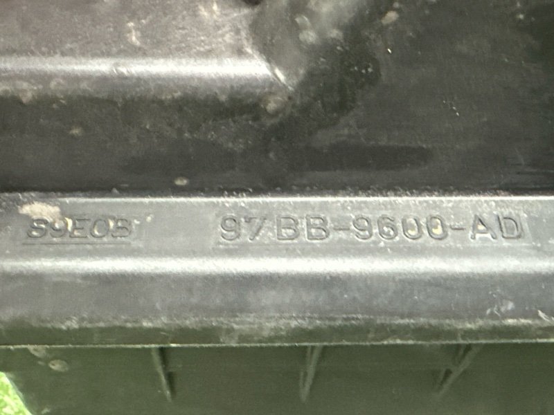 Корпус воздушного фильтра Ford Mondeo 2