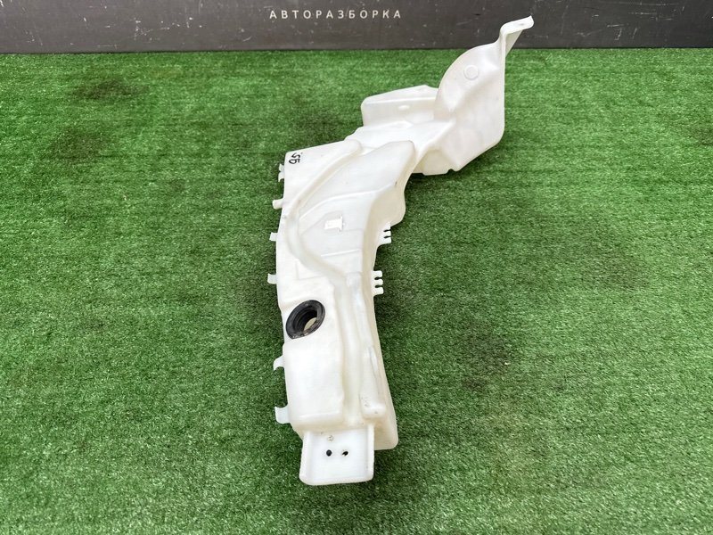 Бачок стеклоомывателя Ford Focus 2