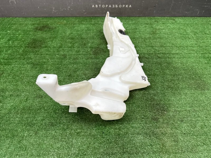 Бачок стеклоомывателя Ford Focus 2