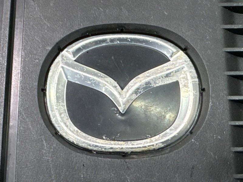 Корпус воздушного фильтра mazda mazda 3 BK