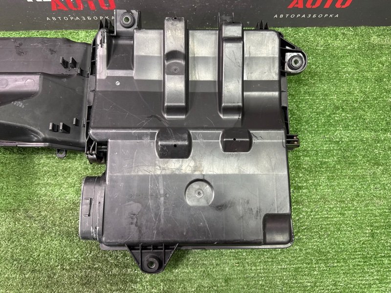 Корпус воздушного фильтра mazda mazda 3 BK