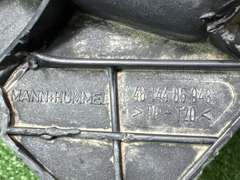 Корпус воздушного фильтра Opel Astra GTC