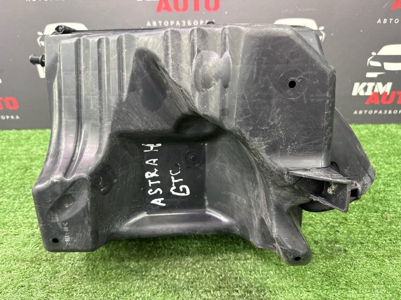 Корпус воздушного фильтра Opel Astra GTC