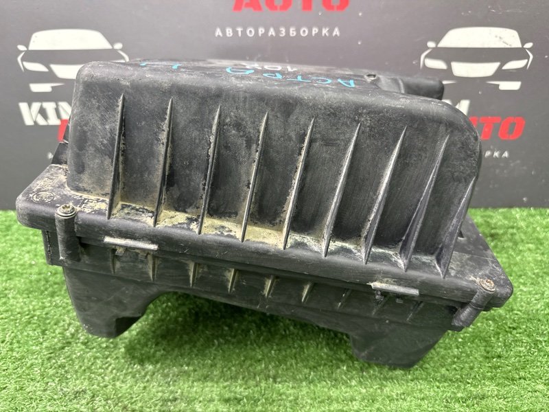 Корпус воздушного фильтра Opel Astra GTC