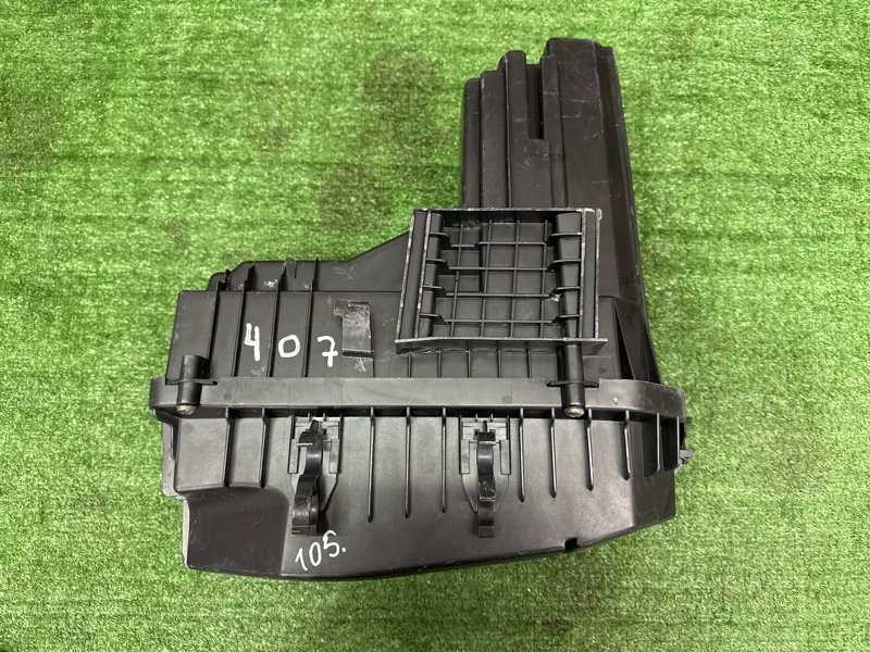 Корпус воздушного фильтра Peugeot 407