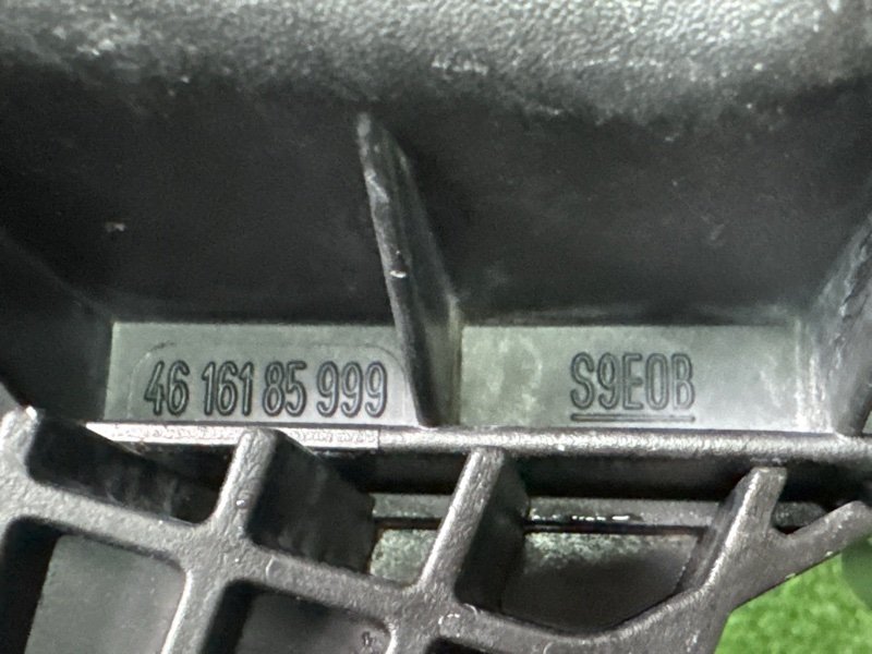 Корпус воздушного фильтра Ford Mondeo 4