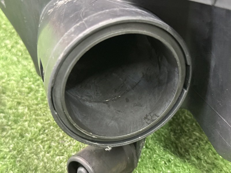 Корпус воздушного фильтра Opel Astra H