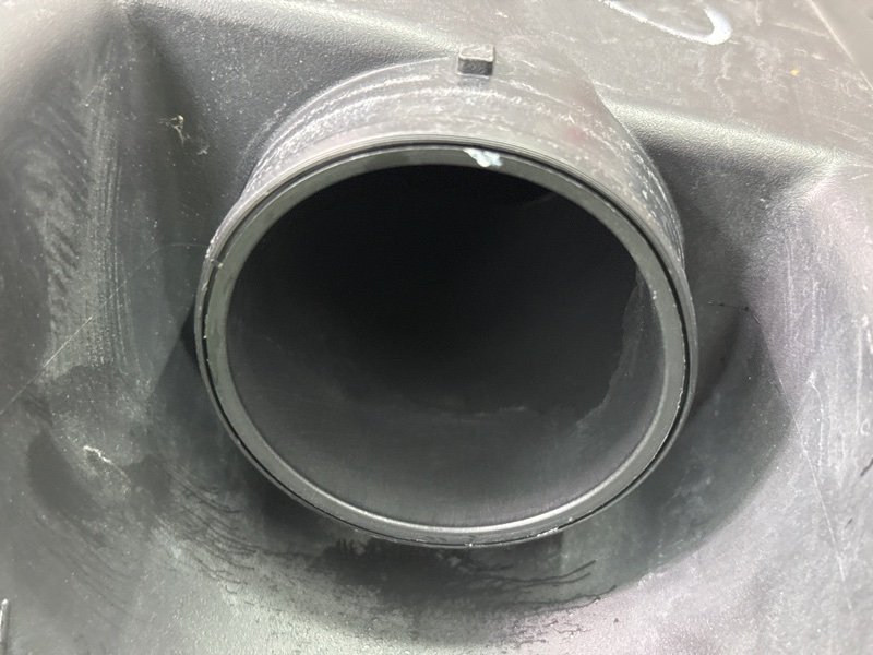 Корпус воздушного фильтра Opel Astra H