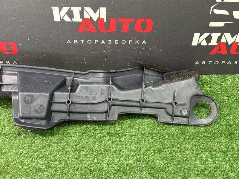 Пыльник крыла Peugeot 107