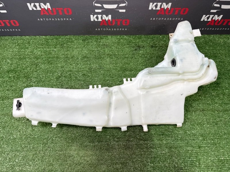 Бачок стеклоомывателя Ford Focus 2