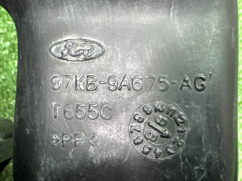 Корпус воздушного фильтра Ford Ka