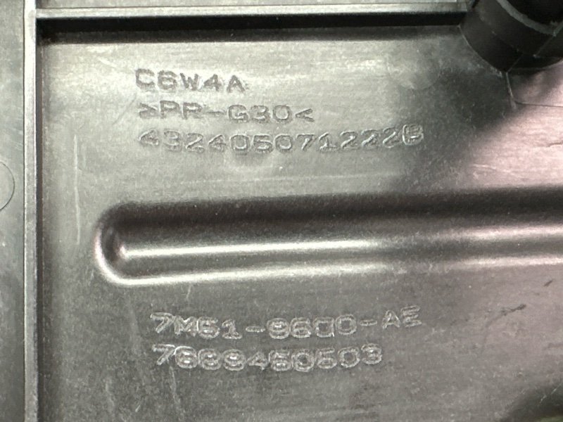 Корпус воздушного фильтра Ford Focus 2