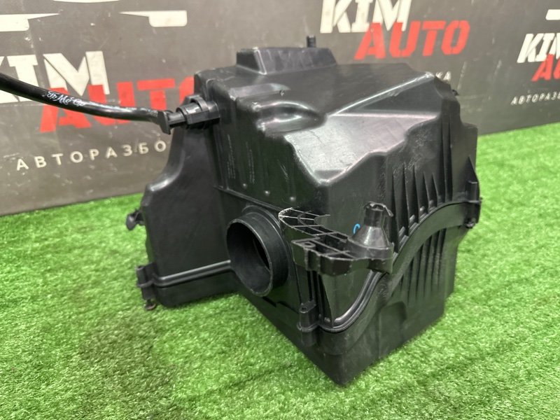 Корпус воздушного фильтра Ford Focus 2