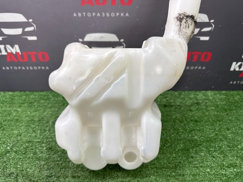 Бачок стеклоомывателя Suzuki Liana