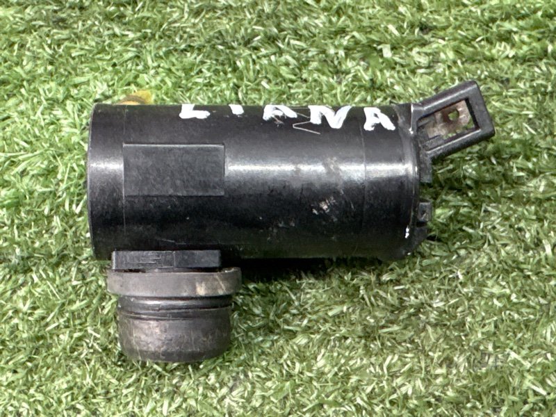 Моторчик стеклоомывателя Suzuki Liana