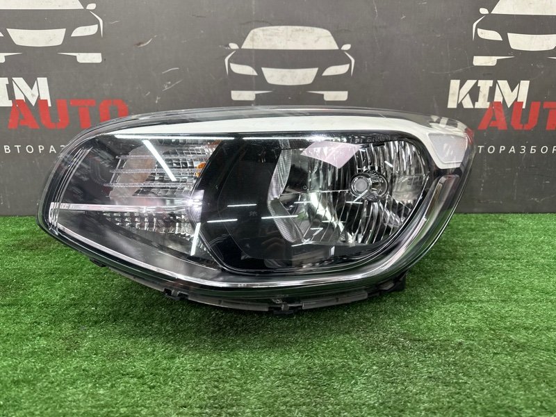 Фара Kia Soul 2014 SW