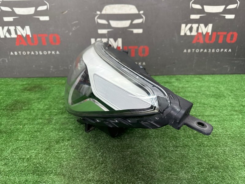 Фара Kia Soul 2014 SW