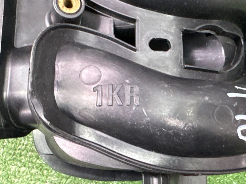 Коллектор впускной Toyota Yaris