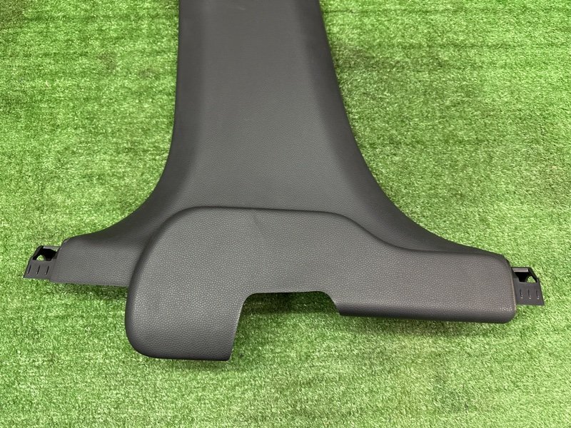 Накладка центральной стойки нижняя Kia Soul 2014 SW