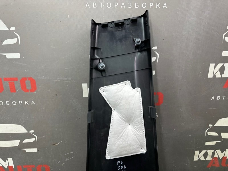 Накладка центральной стойки нижняя Kia Soul 2014 SW