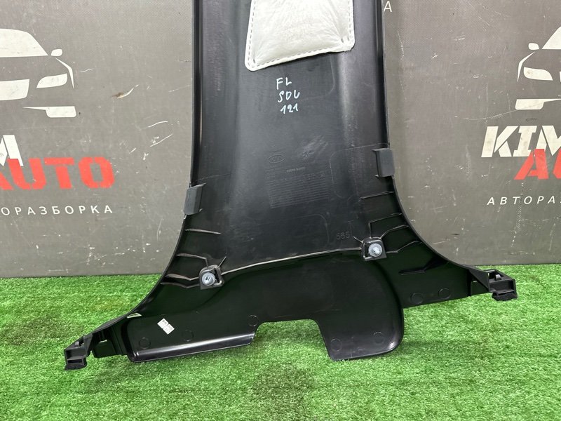 Накладка центральной стойки нижняя Kia Soul 2014 SW