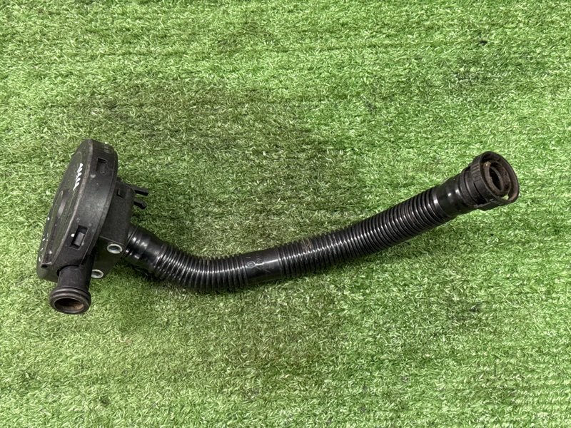 Клапан вентиляции картерных газов Volkswagen Polo