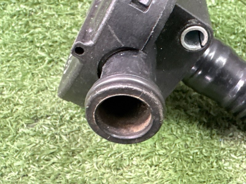 Клапан вентиляции картерных газов Volkswagen Polo