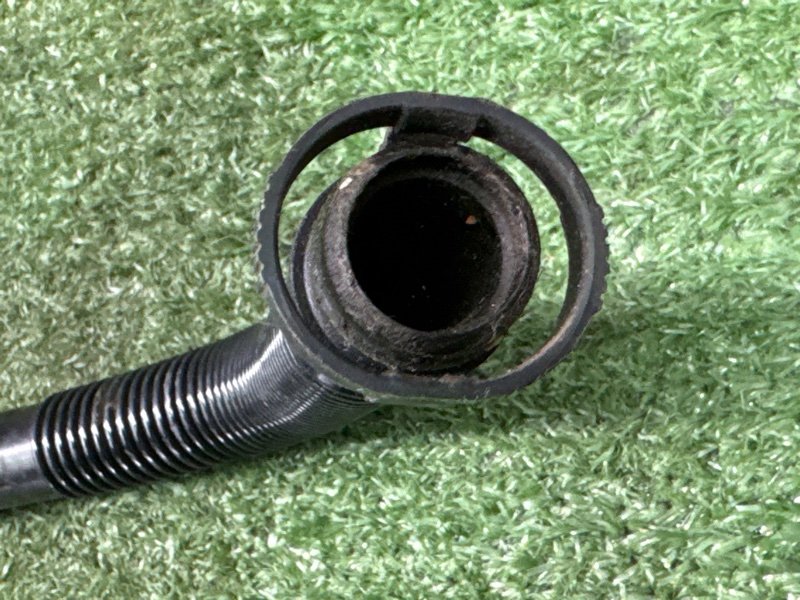 Клапан вентиляции картерных газов Volkswagen Polo