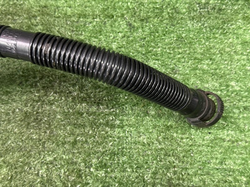 Клапан вентиляции картерных газов Volkswagen Polo