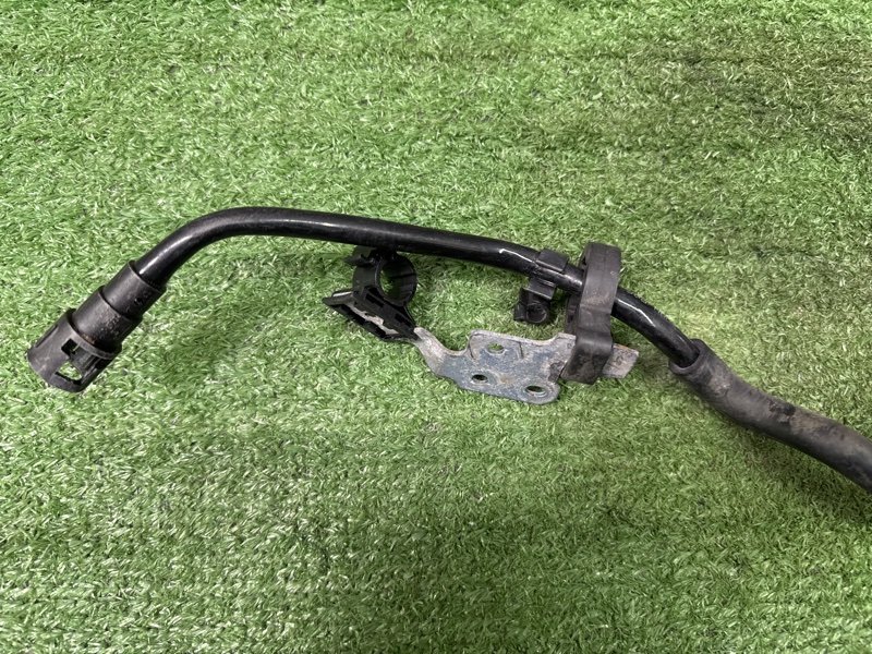 Трубка вакуумная Opel Astra