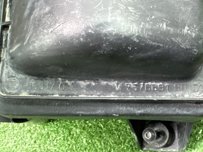 Корпус воздушного фильтра Peugeot 308