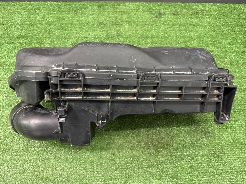 Корпус воздушного фильтра Peugeot 308