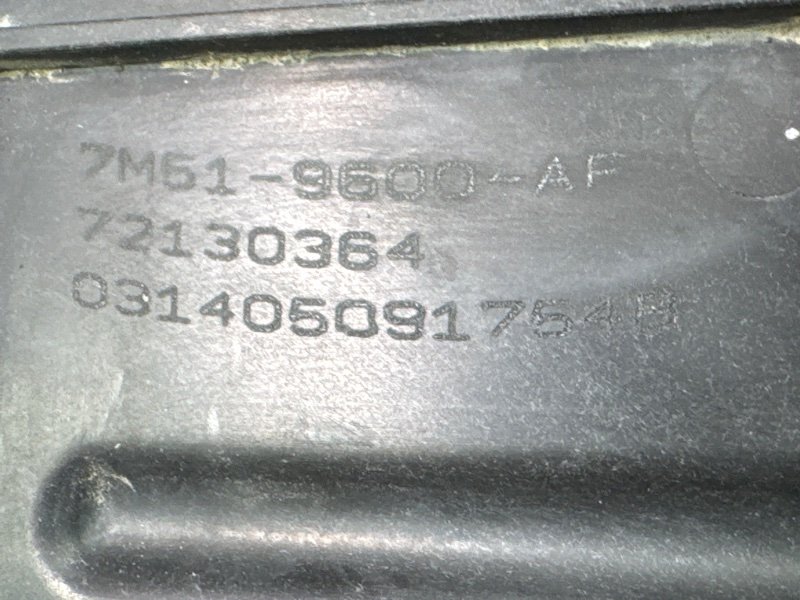 Корпус воздушного фильтра Ford Focus 2