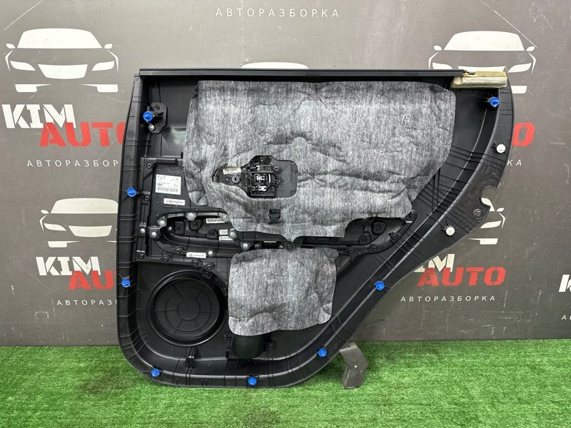 Обшивка двери Kia Soul 2014 SW