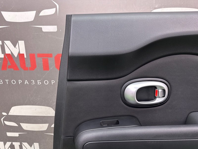 Обшивка двери Kia Soul 2014 SW