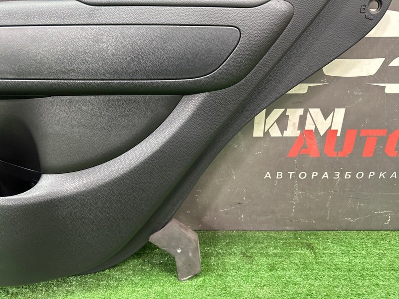 Обшивка двери Kia Soul 2014 SW