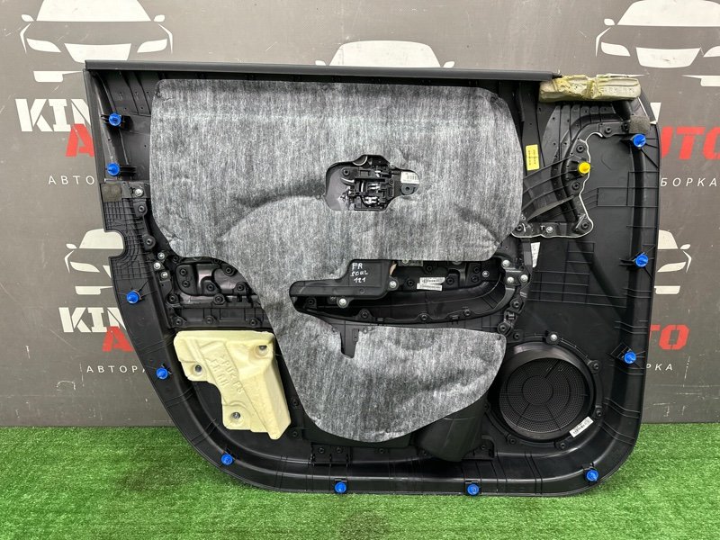 Обшивка двери Kia Soul 2014 SW