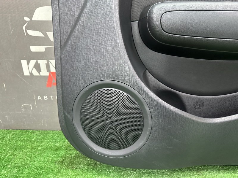 Обшивка двери Kia Soul 2014 SW