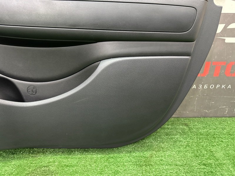 Обшивка двери Kia Soul 2014 SW