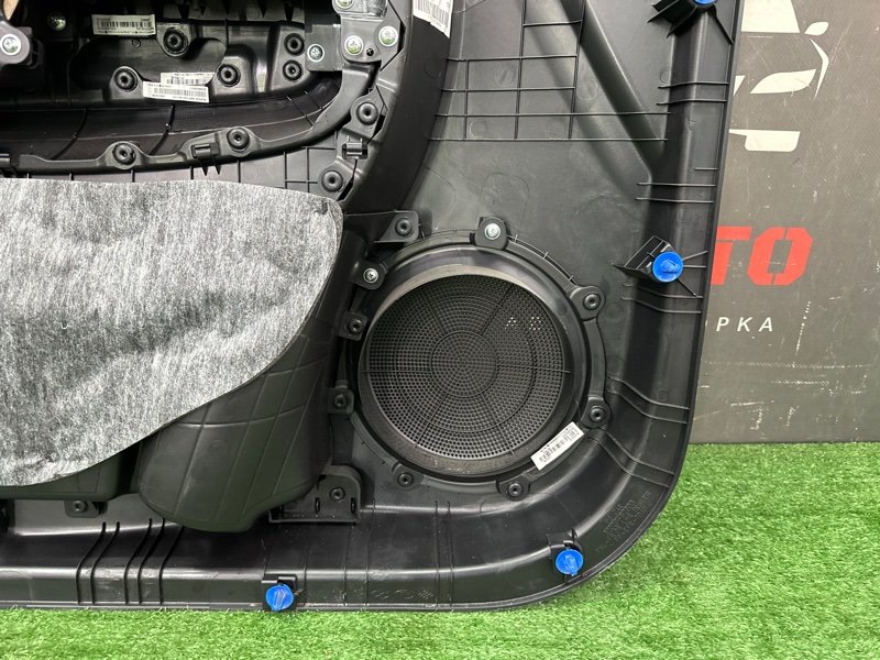 Обшивка двери Kia Soul 2014 SW