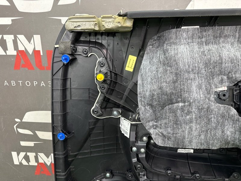 Обшивка двери Kia Soul 2014 SW