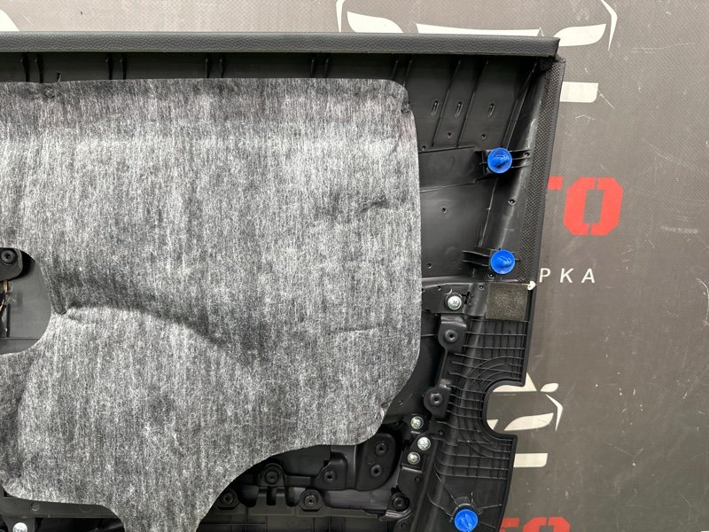 Обшивка двери Kia Soul 2014 SW