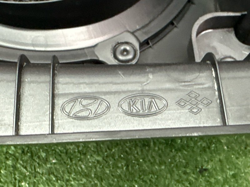 Обшивка двери Kia Soul 2014 SW